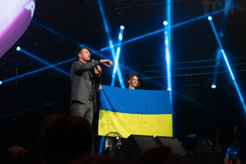 Дорофеева на концерте в Киеве продала уши из клипа "На самоті" за 2 млн грн: куда пойдут деньги