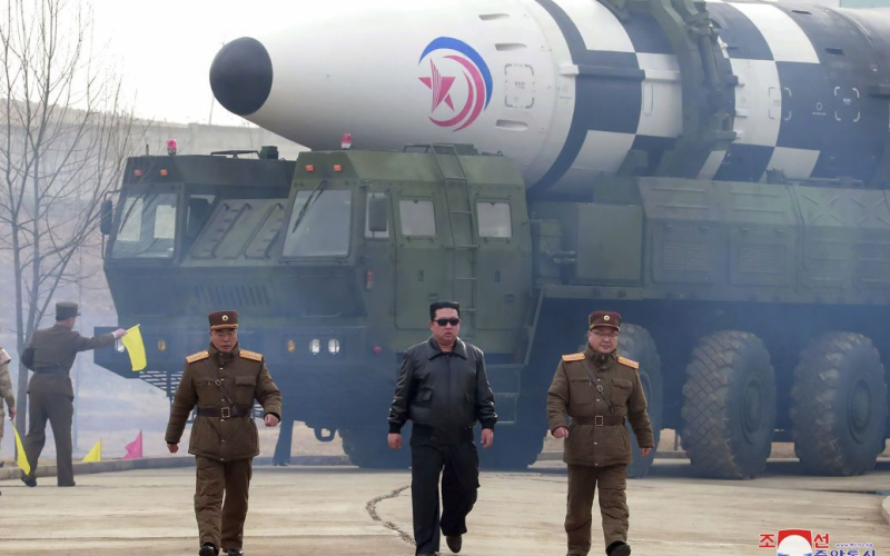 Ядерные игры КНДР: какое оружие имеет Ким Чен Ын и при каких обстоятельствах он его применит — Reuters
