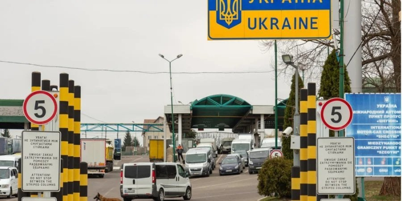 Как минимум 13 местных депутатов выехали за границу и не вернулись в Украину — СМИ