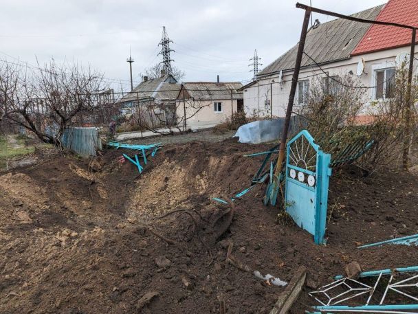 Оккупанты атаковали авиабомбами село вблизи Запорожья - фото