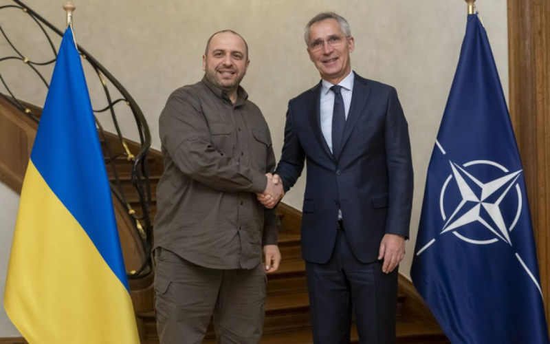 Столтенберг встретился с министром обороны Украины Рустемом Умеровым: о каких важных вещах говорили