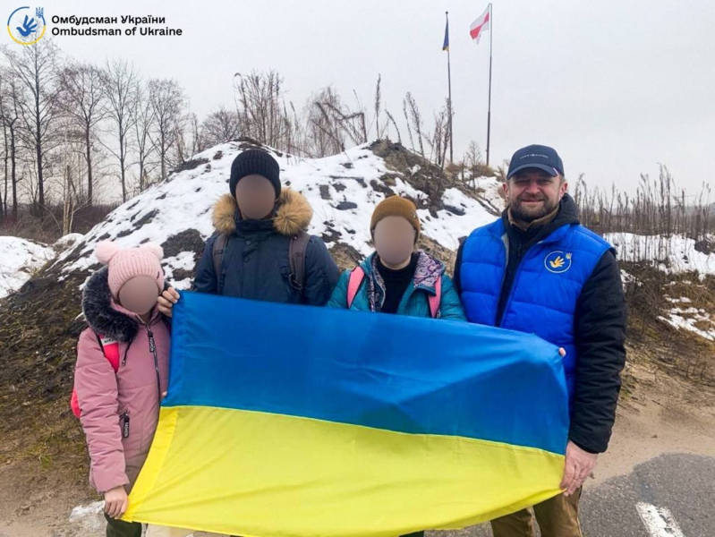В Украину при посредничестве Катара удалось вернуть троих детей — омбудсмен
