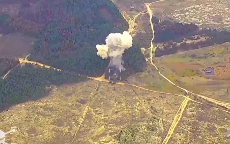 ВСУ уничтожили на Херсонском направлении российскую САУ «Пион» и ЗРК «Осу» (мощное видео)